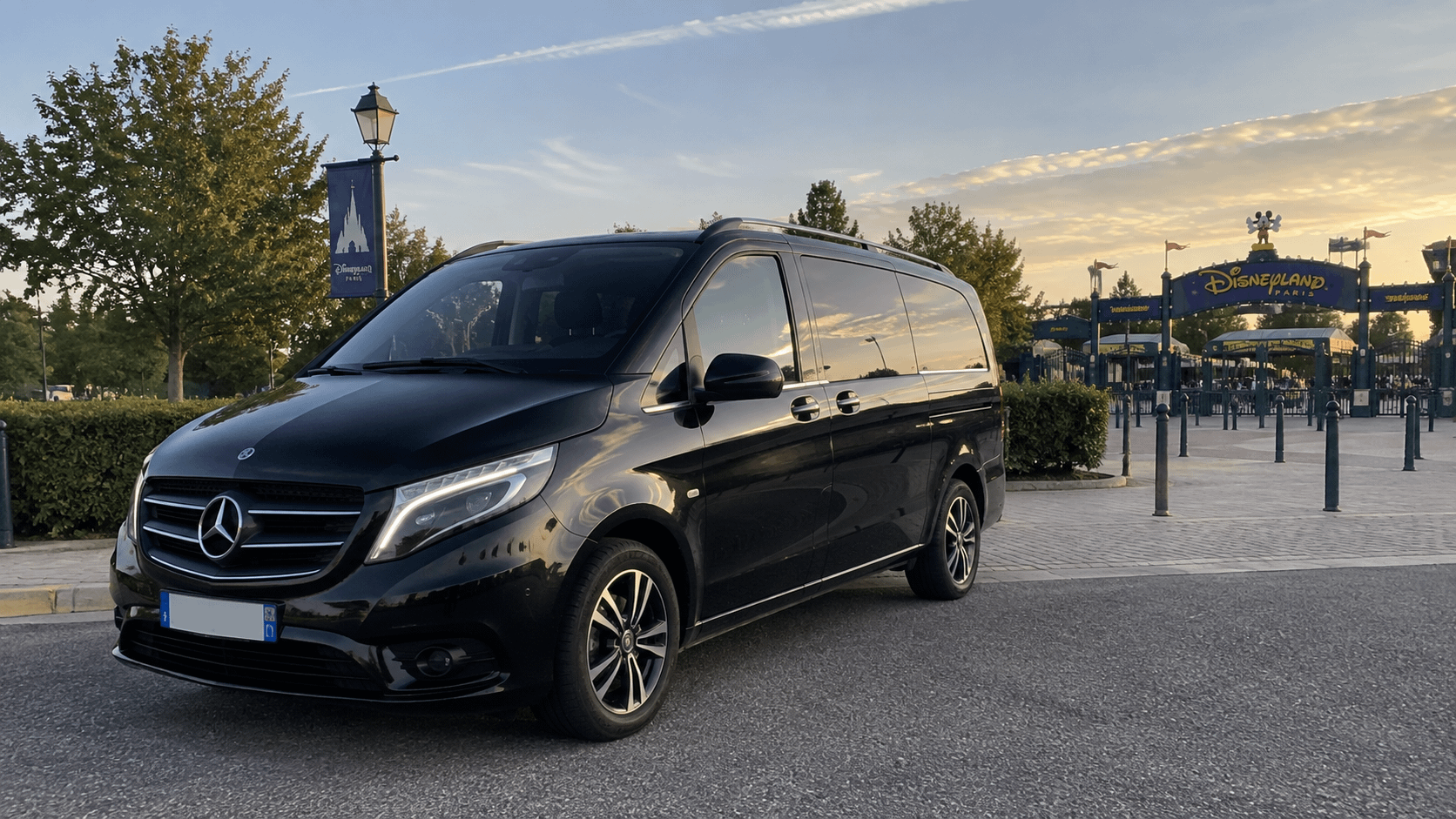 Mercedes taxi van privé pour Disneyland paris